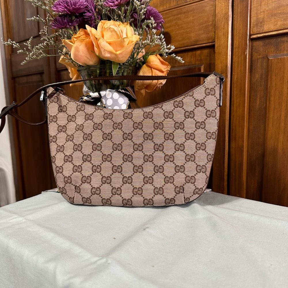 Gucci canvas hobo bag